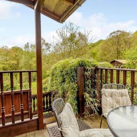 Luxury Peak District Lodge, Hot Tub, Log Burner, Nr Lake Rudyard Bagian luar foto
